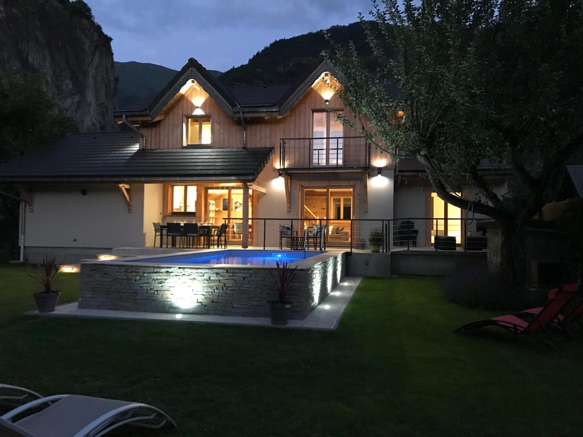 Chalet Barbara With Swimming Pool In The Heart Of Oisans Le Bourg-dʼOisans Kültér fotó